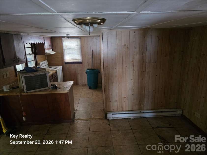 521 Davis Avenue, Newton, NC 28658.  MLS# CAR4425640, YatesRealty ID 52240. 