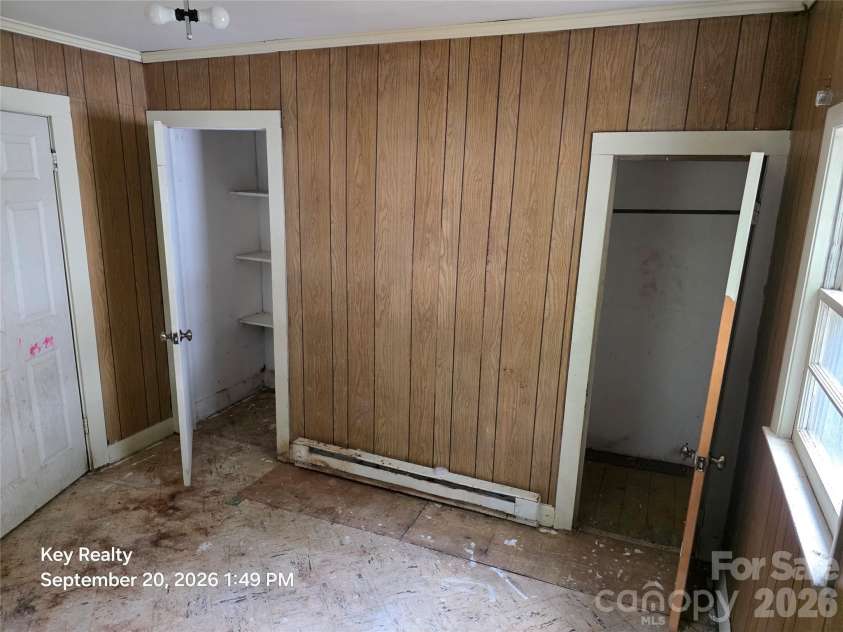 521 Davis Avenue, Newton, NC 28658.  MLS# CAR4425640, YatesRealty ID 52240. 