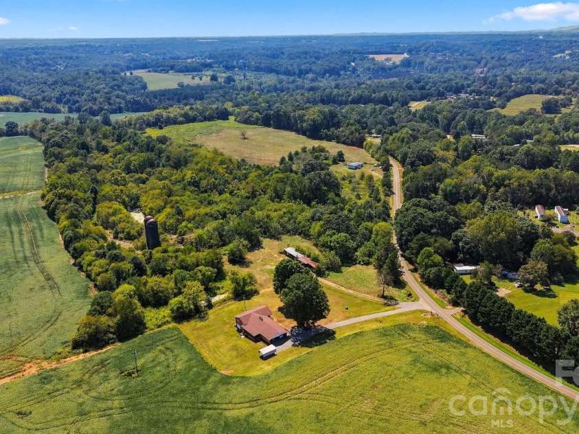 4286 Hall Dairy Road, Claremont, NC 28610.  MLS# CAR4426036, YatesRealty ID 52242. 