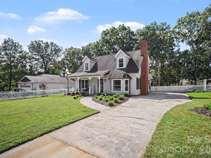 8005 Lighthouse Way, Indian Trail, NC 28079.  MLS# CAR4420296, YatesRealty ID 52243. 