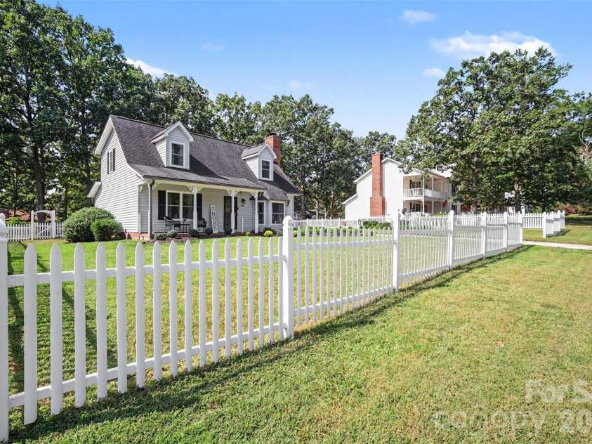 8005 Lighthouse Way, Indian Trail, NC 28079.  MLS# CAR4420296, YatesRealty ID 52243. 