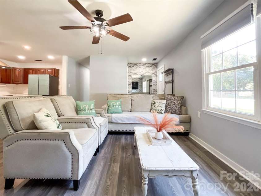 412 Secrest Avenue, Monroe, NC 28110.  MLS# CAR4426325, YatesRealty ID 52244. 