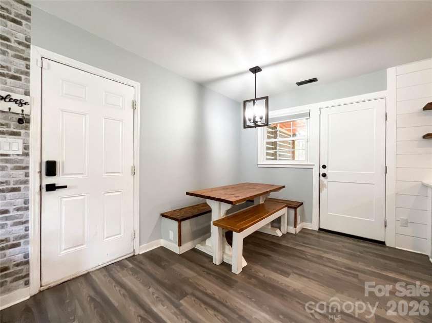 412 Secrest Avenue, Monroe, NC 28110.  MLS# CAR4426325, YatesRealty ID 52244. 
