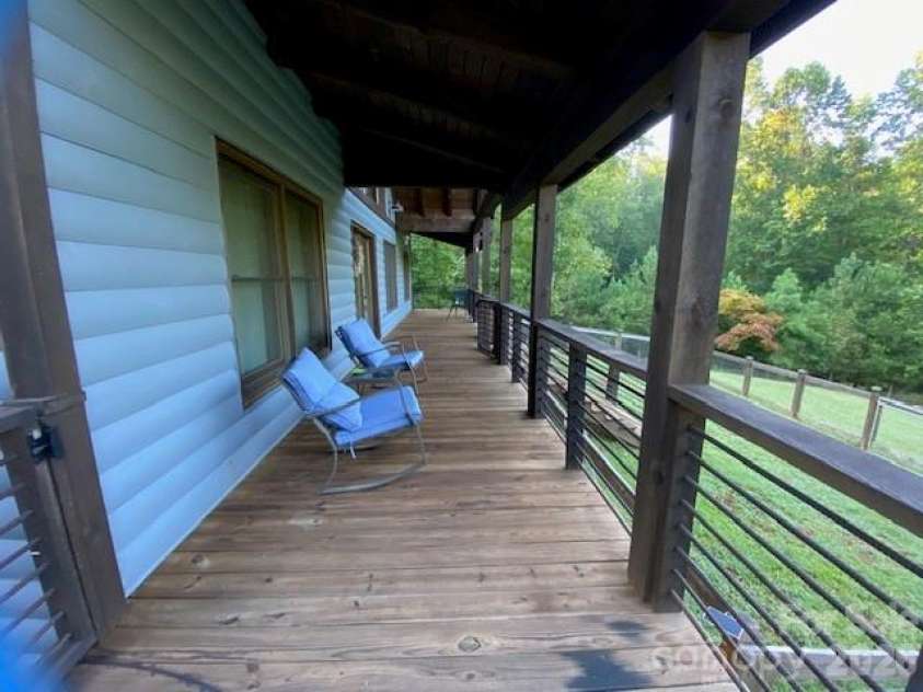 50 Devin Drive, Murphy, NC 28906.  MLS# CAR4426851, YatesRealty ID 52247. 