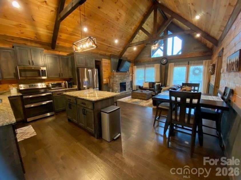 50 Devin Drive, Murphy, NC 28906.  MLS# CAR4426851, YatesRealty ID 52247. 