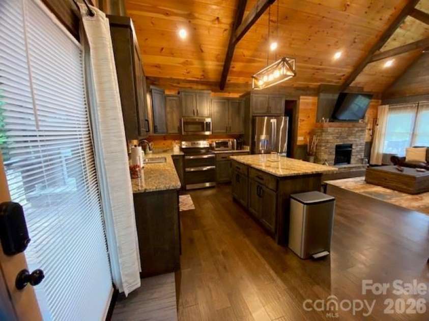 50 Devin Drive, Murphy, NC 28906.  MLS# CAR4426851, YatesRealty ID 52247. 