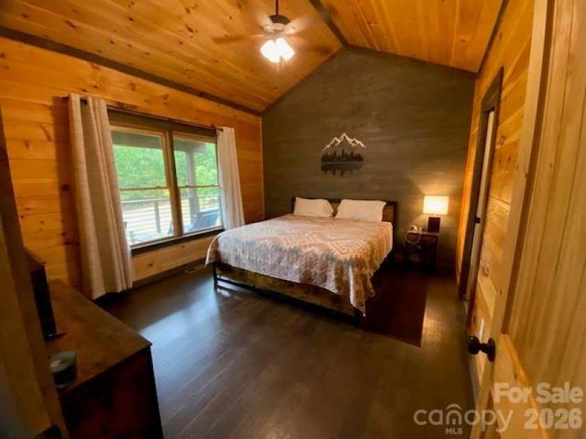 50 Devin Drive, Murphy, NC 28906.  MLS# CAR4426851, YatesRealty ID 52247. 