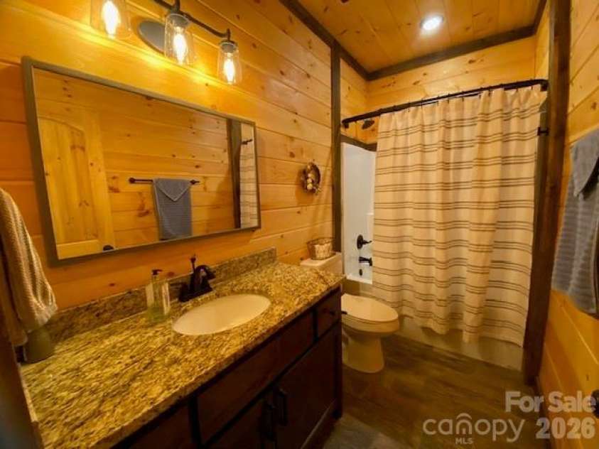 50 Devin Drive, Murphy, NC 28906.  MLS# CAR4426851, YatesRealty ID 52247. 