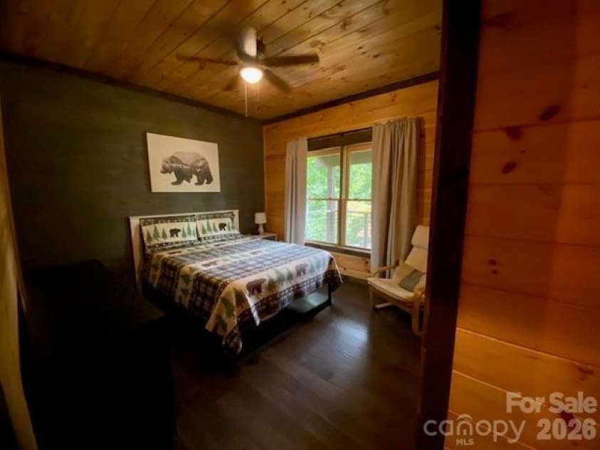 50 Devin Drive, Murphy, NC 28906.  MLS# CAR4426851, YatesRealty ID 52247. 