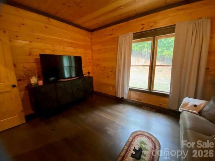 50 Devin Drive, Murphy, NC 28906.  MLS# CAR4426851, YatesRealty ID 52247. 