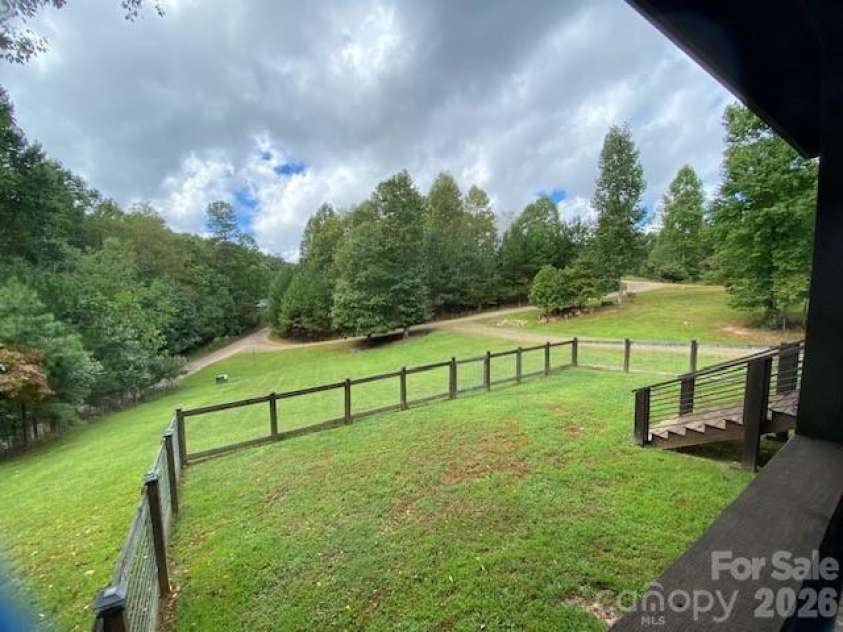 50 Devin Drive, Murphy, NC 28906.  MLS# CAR4426851, YatesRealty ID 52247. 