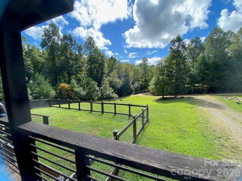 50 Devin Drive, Murphy, NC 28906.  MLS# CAR4426851, YatesRealty ID 52247. 