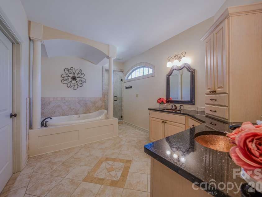 3975 Plantation Drive, Morganton, NC 28655.  MLS# CAR4354735, YatesRealty ID 5225. 