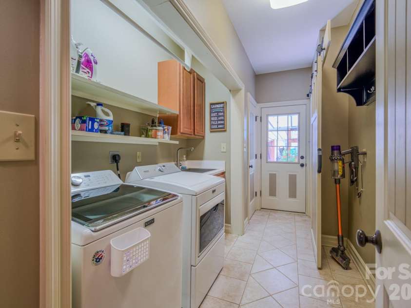 3975 Plantation Drive, Morganton, NC 28655.  MLS# CAR4354735, YatesRealty ID 5225. 