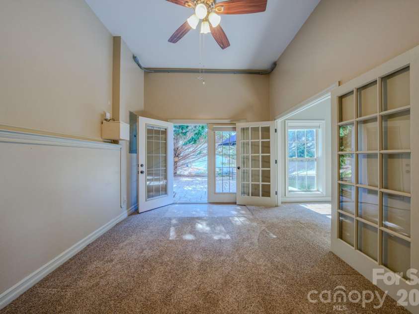 3975 Plantation Drive, Morganton, NC 28655.  MLS# CAR4354735, YatesRealty ID 5225. 