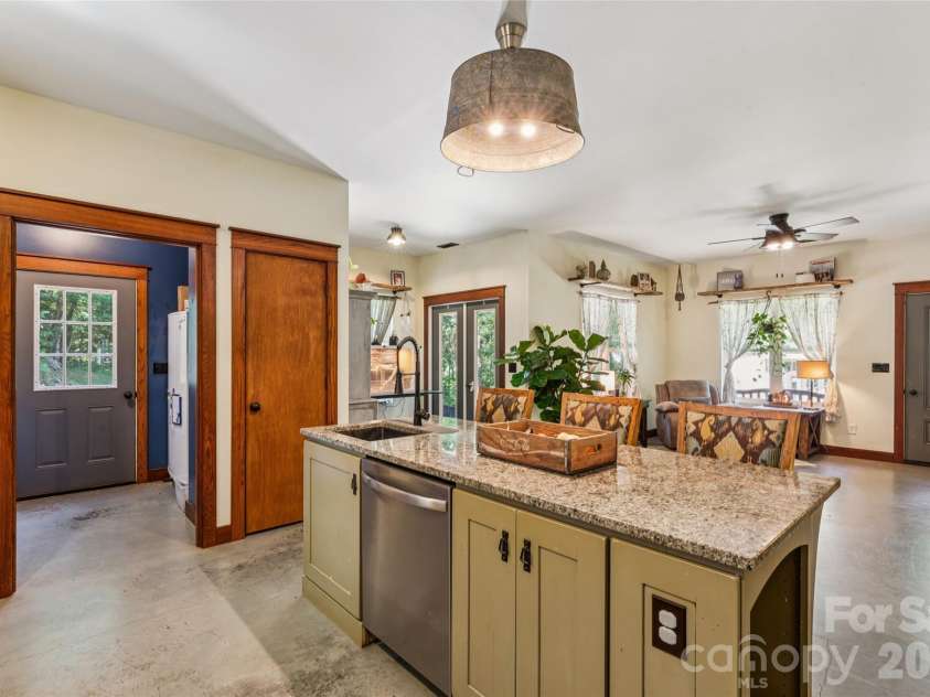 488 Hollywood Road, Moravian Falls, NC 28654.  MLS# CAR4426964, YatesRealty ID 52250. 