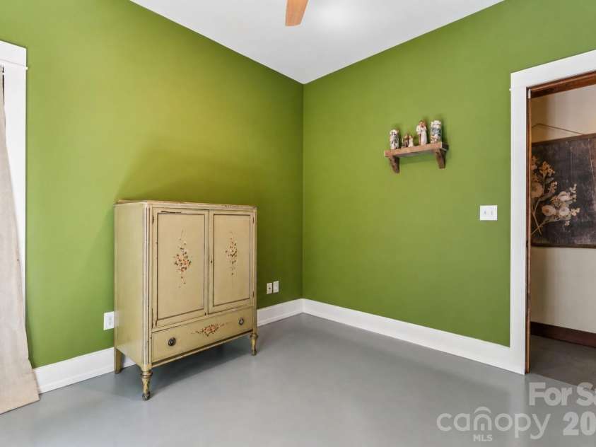 488 Hollywood Road, Moravian Falls, NC 28654.  MLS# CAR4426964, YatesRealty ID 52250. 