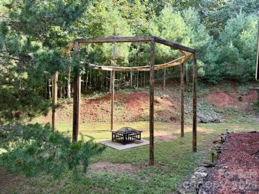 488 Hollywood Road, Moravian Falls, NC 28654.  MLS# CAR4426964, YatesRealty ID 52250. 