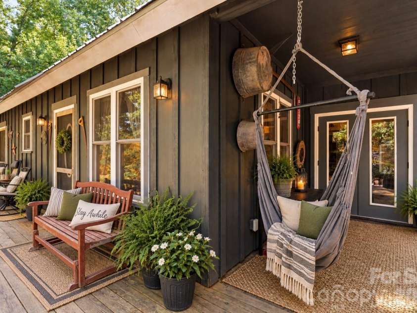 488 Hollywood Road, Moravian Falls, NC 28654.  MLS# CAR4426964, YatesRealty ID 52250. **VIRTUALLY STAGGED**