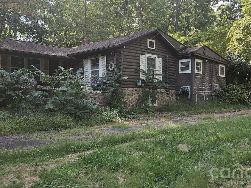 1944 Maiden Road, Maiden, NC 28650.  MLS# CAR4427127, YatesRealty ID 52252. 