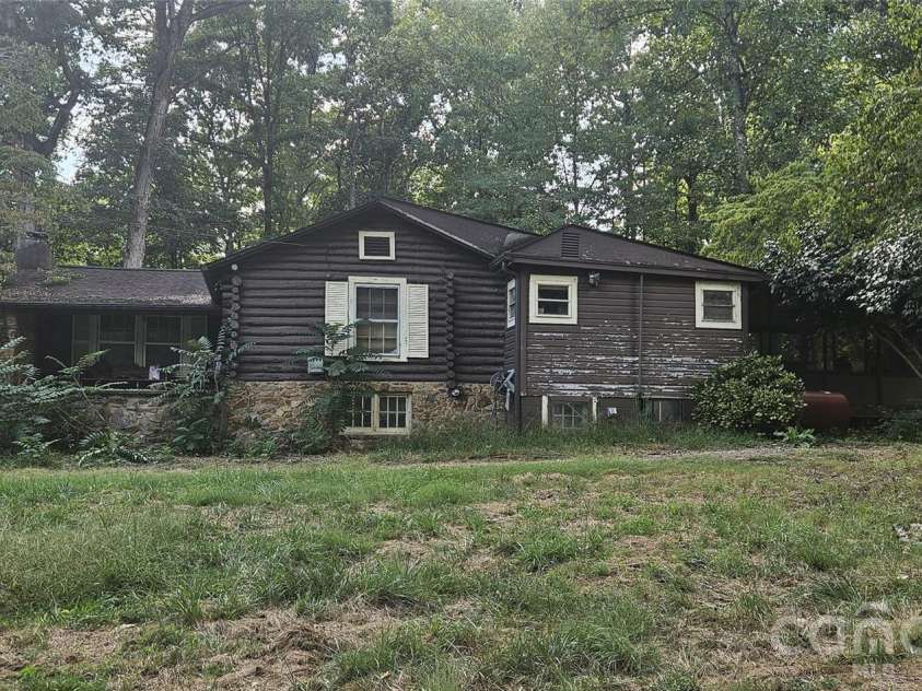 1944 Maiden Road, Maiden, NC 28650.  MLS# CAR4427127, YatesRealty ID 52252. 