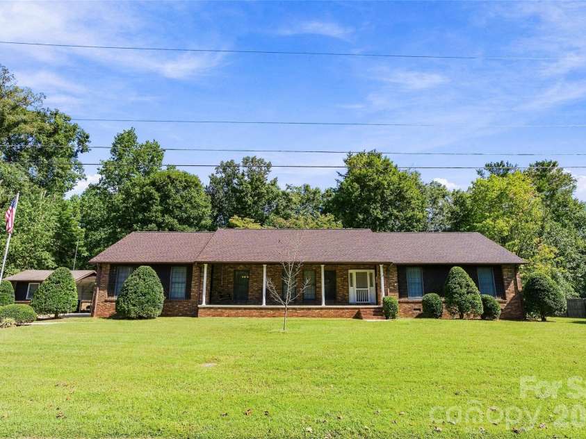 183 Mckinney Road, Marion, NC 28752.  MLS# CAR4425828, YatesRealty ID 52253. 