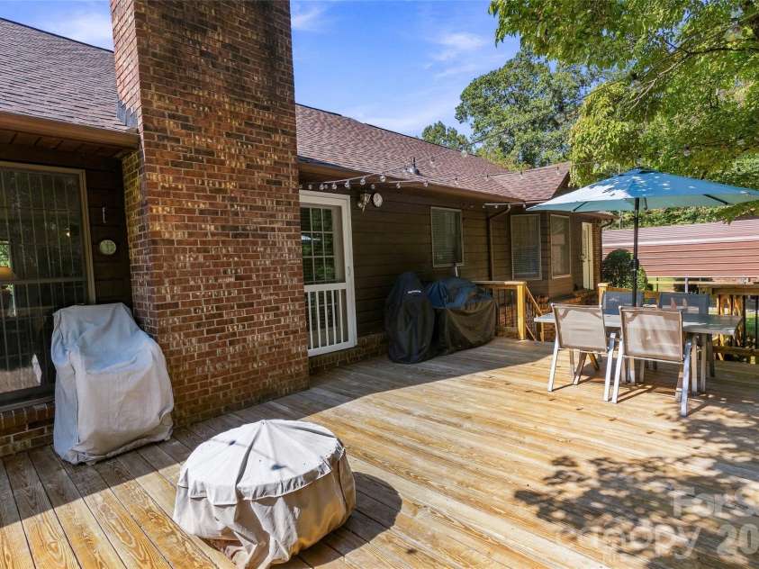 183 Mckinney Road, Marion, NC 28752.  MLS# CAR4425828, YatesRealty ID 52253. 