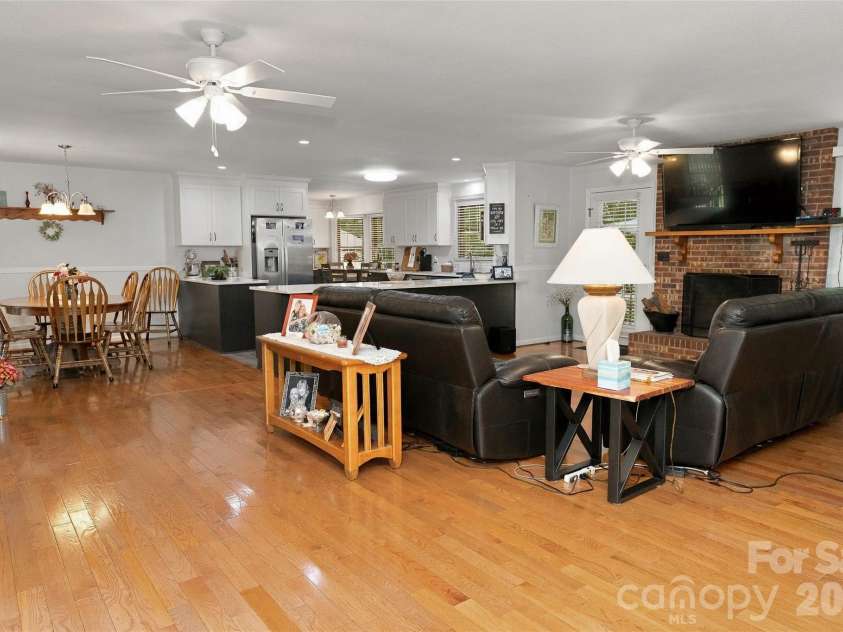 183 Mckinney Road, Marion, NC 28752.  MLS# CAR4425828, YatesRealty ID 52253. 