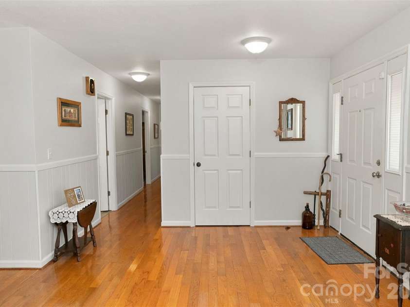 183 Mckinney Road, Marion, NC 28752.  MLS# CAR4425828, YatesRealty ID 52253. 