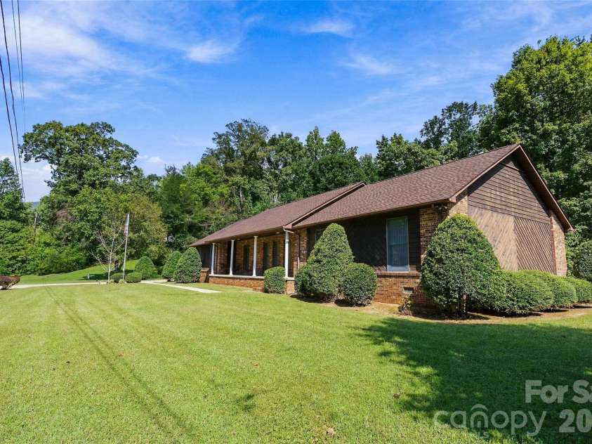 183 Mckinney Road, Marion, NC 28752.  MLS# CAR4425828, YatesRealty ID 52253. 