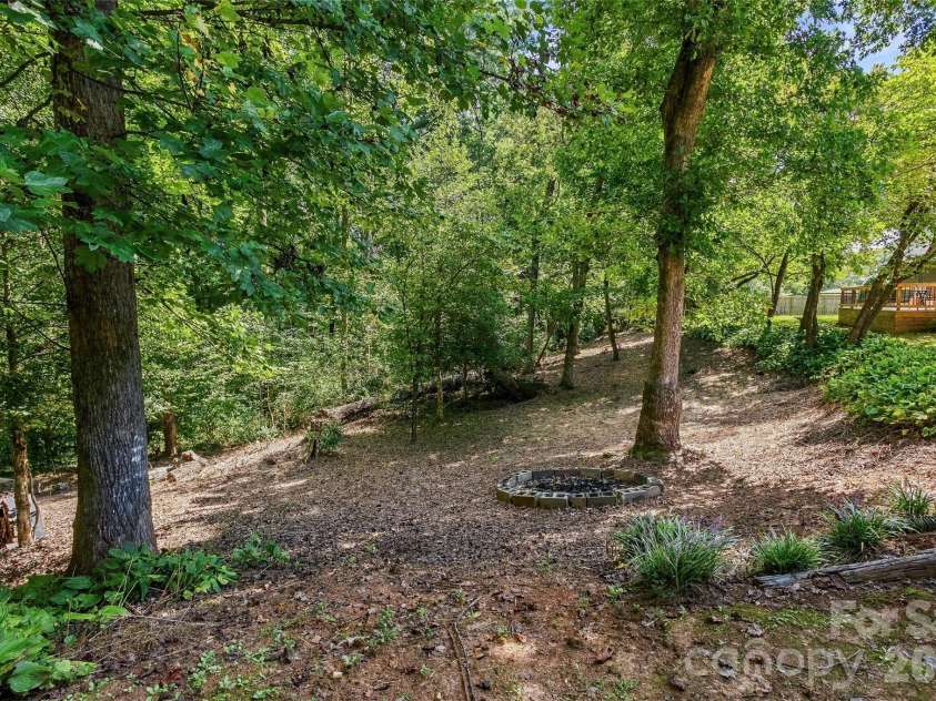 183 Mckinney Road, Marion, NC 28752.  MLS# CAR4425828, YatesRealty ID 52253. 
