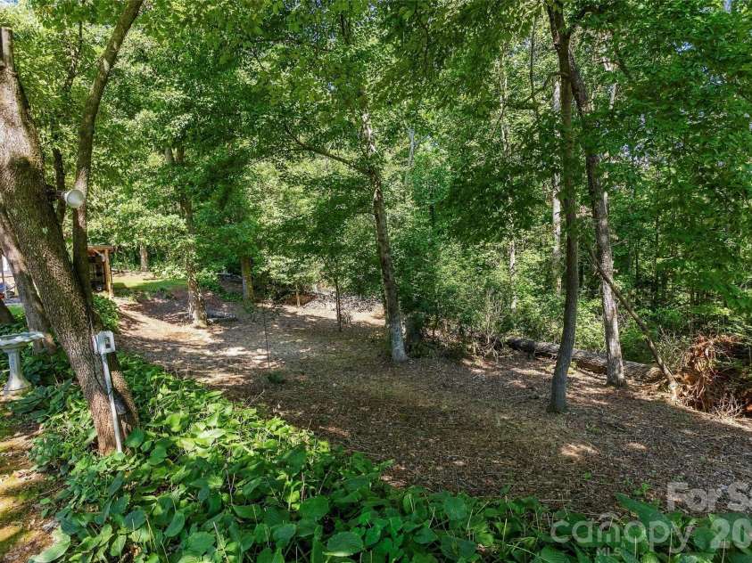 183 Mckinney Road, Marion, NC 28752.  MLS# CAR4425828, YatesRealty ID 52253. 