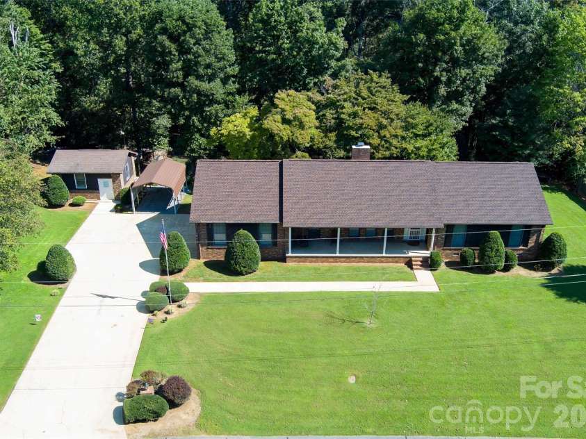 183 Mckinney Road, Marion, NC 28752.  MLS# CAR4425828, YatesRealty ID 52253. 