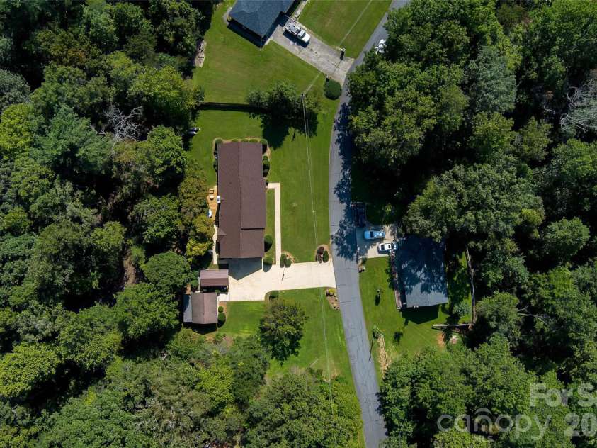 183 Mckinney Road, Marion, NC 28752.  MLS# CAR4425828, YatesRealty ID 52253. 