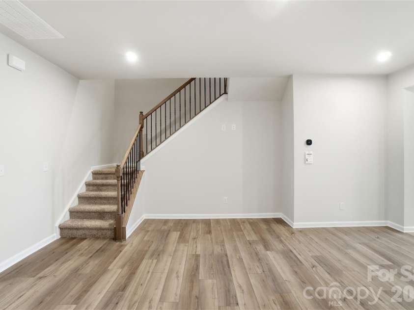 5212 Wyes Oak Lane, Charlotte, NC 28269.  MLS# CAR4427128, YatesRealty ID 52254. PHOTOS ARE REPRESENTATIVE
