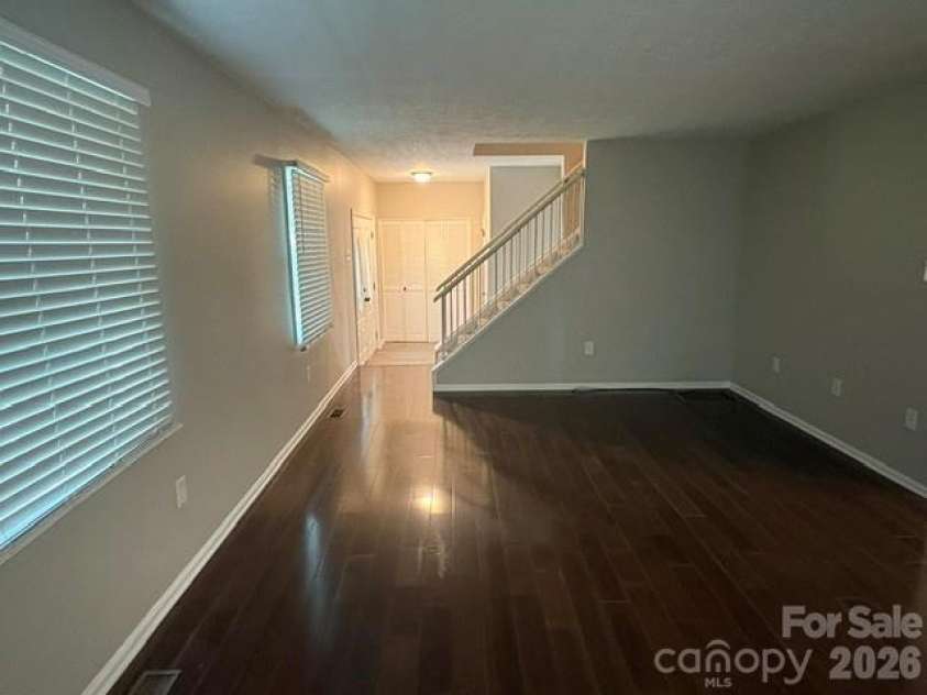 31 Spring Forest Circle, Asheville, NC 28803.  MLS# CAR4398123, YatesRealty ID 52255. 