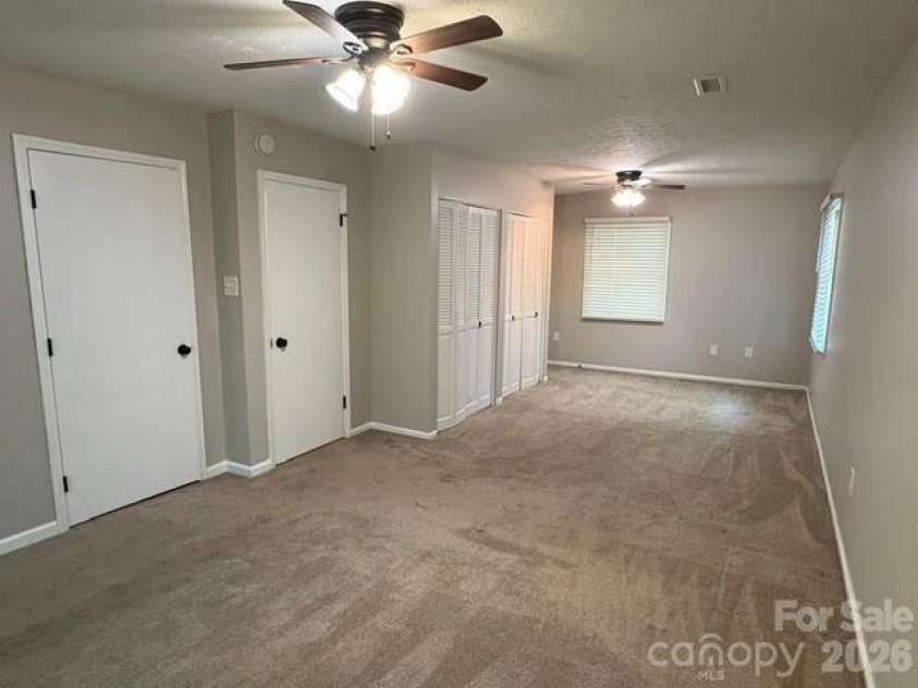 31 Spring Forest Circle, Asheville, NC 28803.  MLS# CAR4398123, YatesRealty ID 52255. 