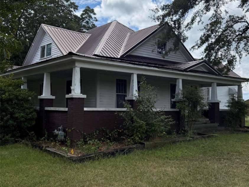 4241 Fallston Road, Shelby, NC 28150.  MLS# CAR4427137, YatesRealty ID 52259. 