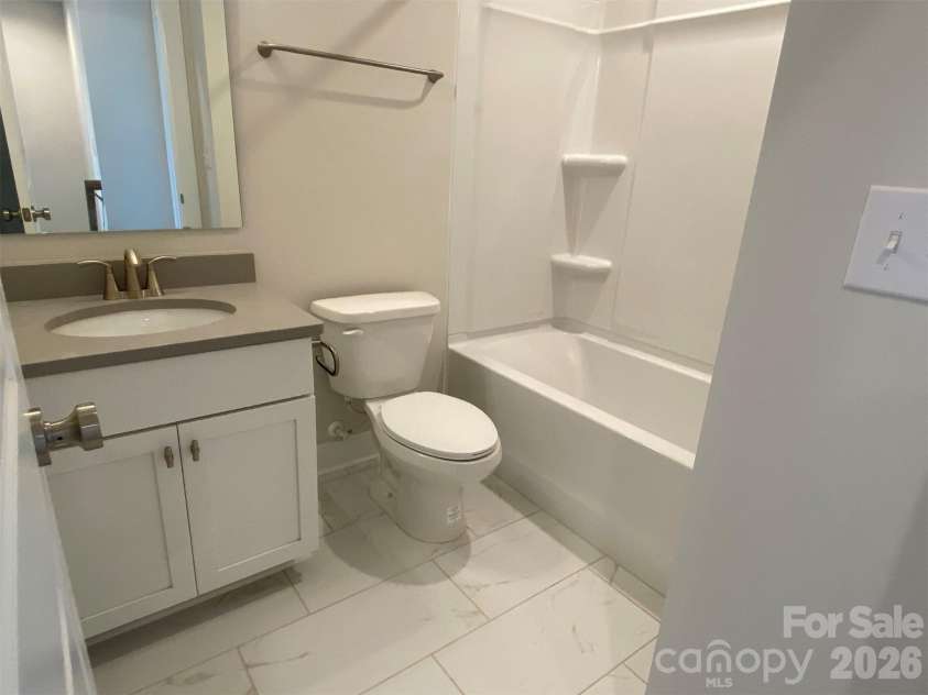 930 Callahan Street, Charlotte, NC 28206.  MLS# CAR4208924, YatesRealty ID 5226. Bath 2