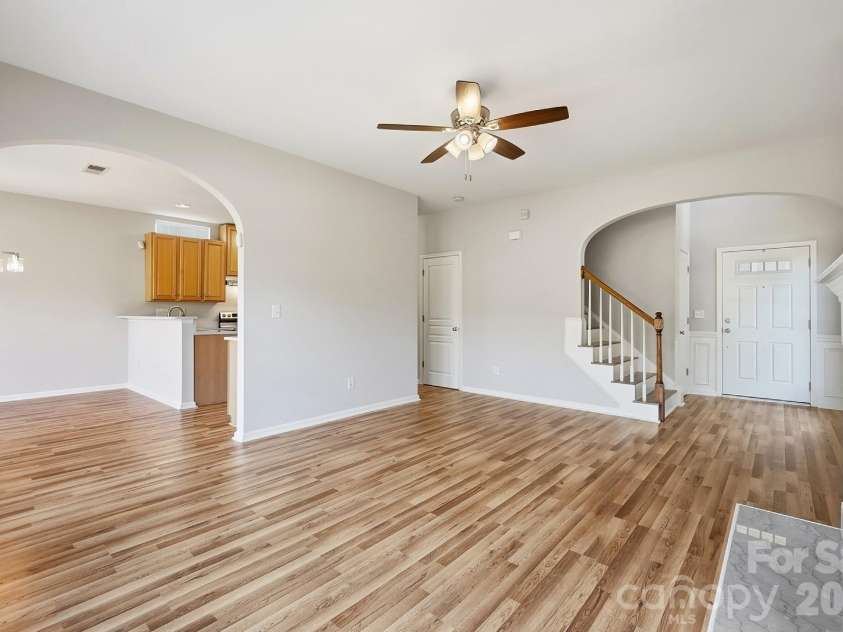1813 Crabapple Tree Lane, Charlotte, NC 28214.  MLS# CAR4422884, YatesRealty ID 52260. 