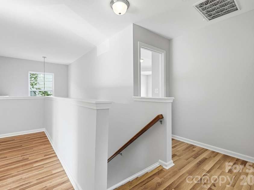 1813 Crabapple Tree Lane, Charlotte, NC 28214.  MLS# CAR4422884, YatesRealty ID 52260. 