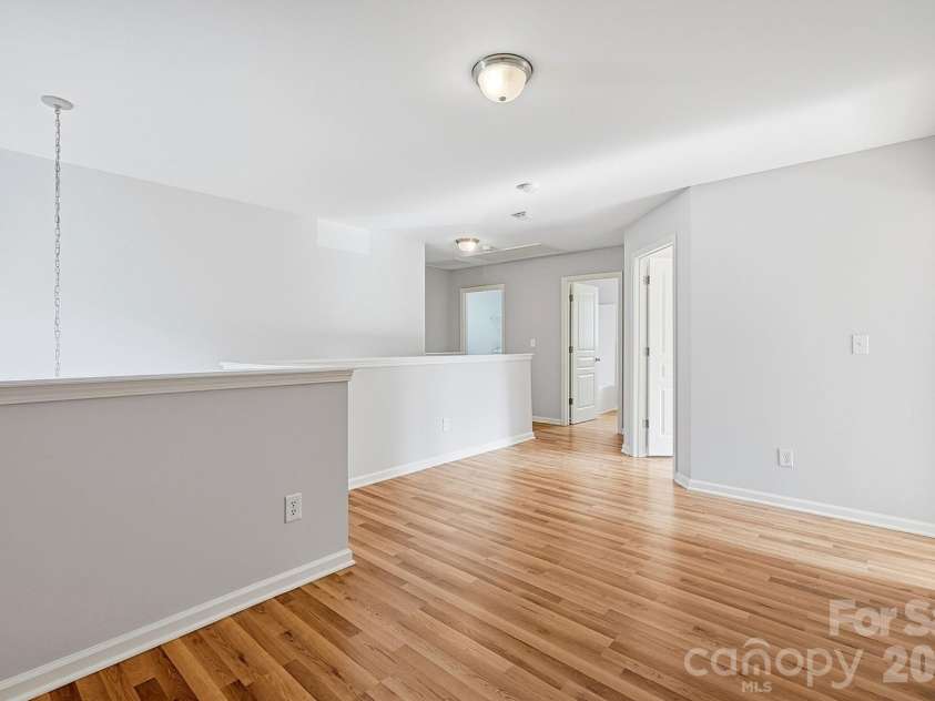 1813 Crabapple Tree Lane, Charlotte, NC 28214.  MLS# CAR4422884, YatesRealty ID 52260. 