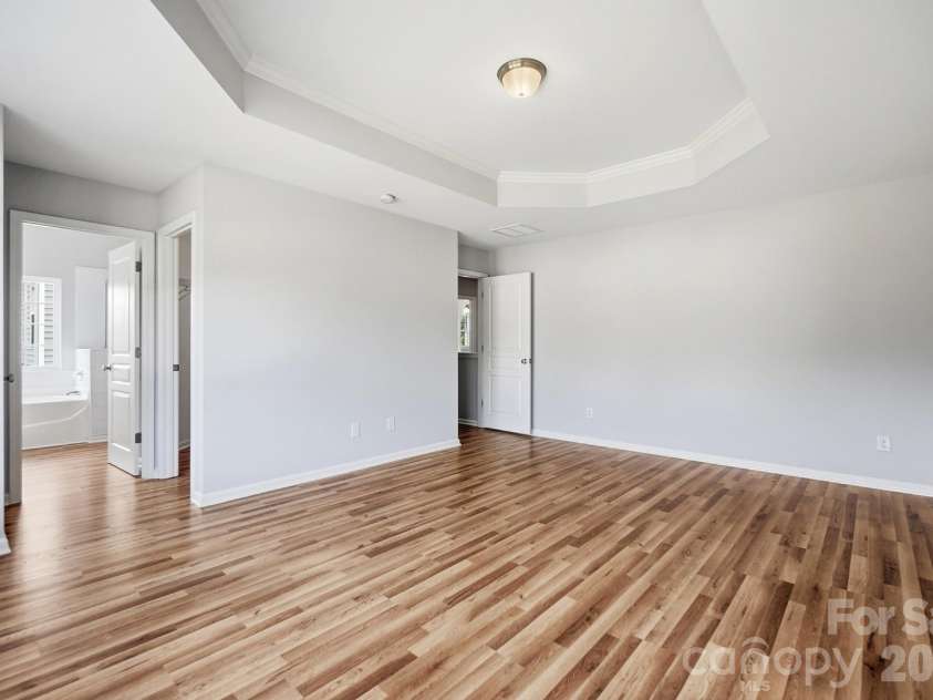 1813 Crabapple Tree Lane, Charlotte, NC 28214.  MLS# CAR4422884, YatesRealty ID 52260. 