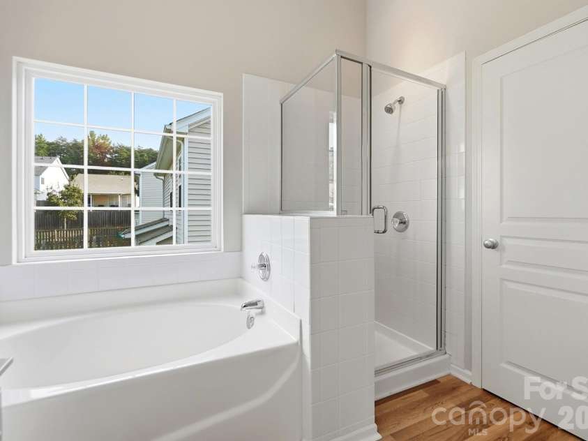 1813 Crabapple Tree Lane, Charlotte, NC 28214.  MLS# CAR4422884, YatesRealty ID 52260. 