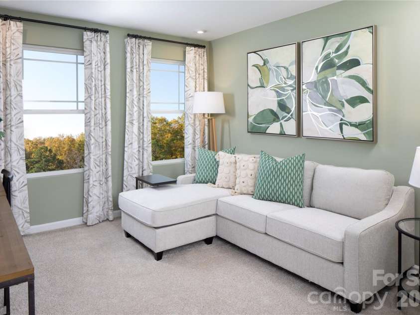 5222 Wyes Oak Lane, Charlotte, NC 28269.  MLS# CAR4427140, YatesRealty ID 52262. 