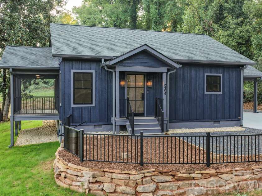 264 Elm Street, Rutherfordton, NC 28139.  MLS# CAR4426947, YatesRealty ID 52264. 
