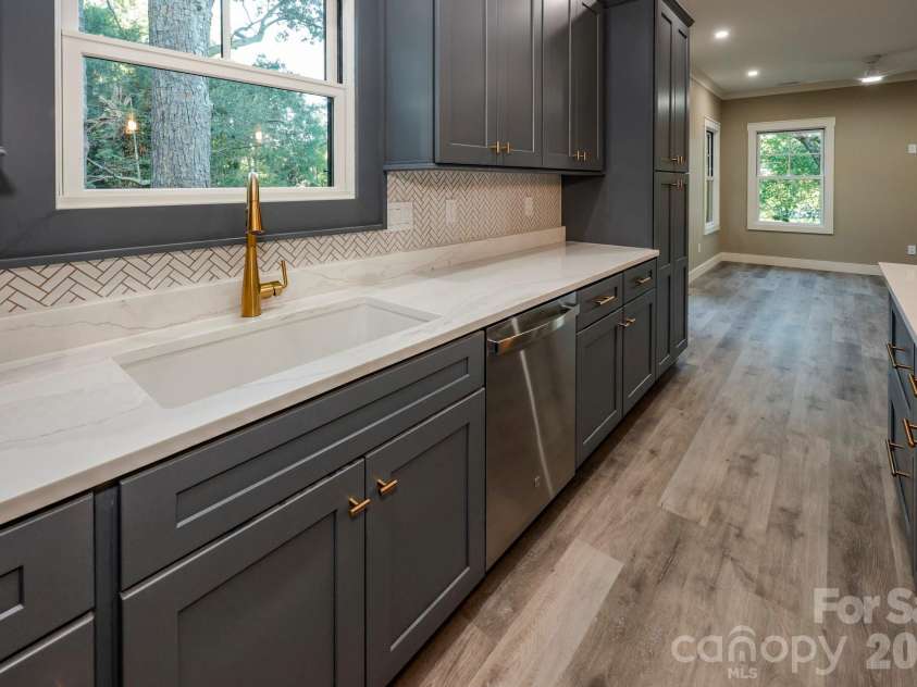 264 Elm Street, Rutherfordton, NC 28139.  MLS# CAR4426947, YatesRealty ID 52264. 