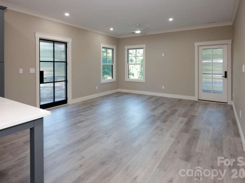 264 Elm Street, Rutherfordton, NC 28139.  MLS# CAR4426947, YatesRealty ID 52264. 