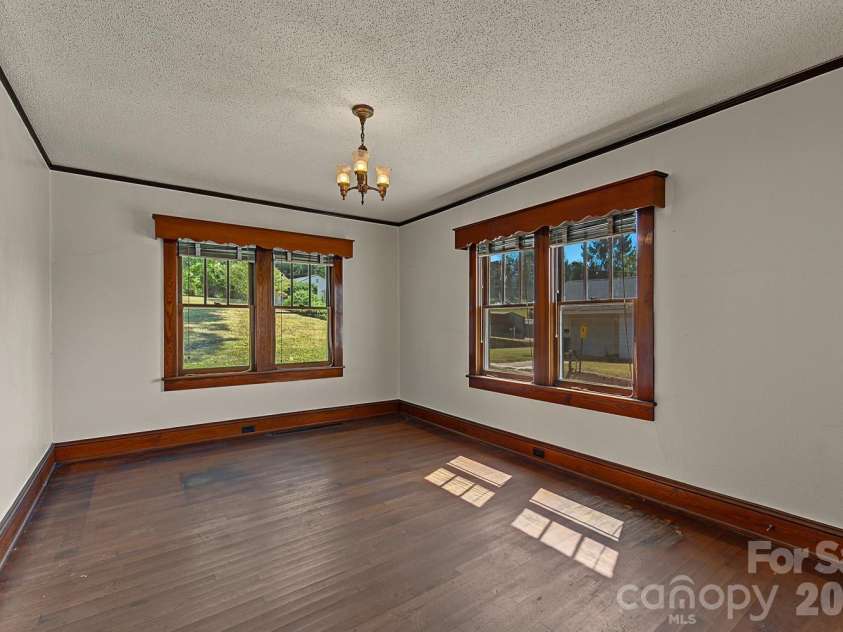 314 Trammell Avenue, Canton, NC 28716.  MLS# CAR4423892, YatesRealty ID 52265. Dining room