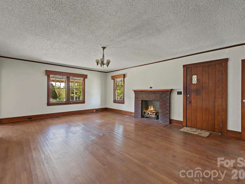314 Trammell Avenue, Canton, NC 28716.  MLS# CAR4423892, YatesRealty ID 52265. Living room